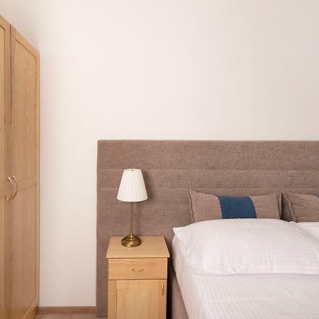 Villa Village Idylle With Heated Pool, Sauna, Jacuzzy And Private Parking Sukosan Exterior photo
